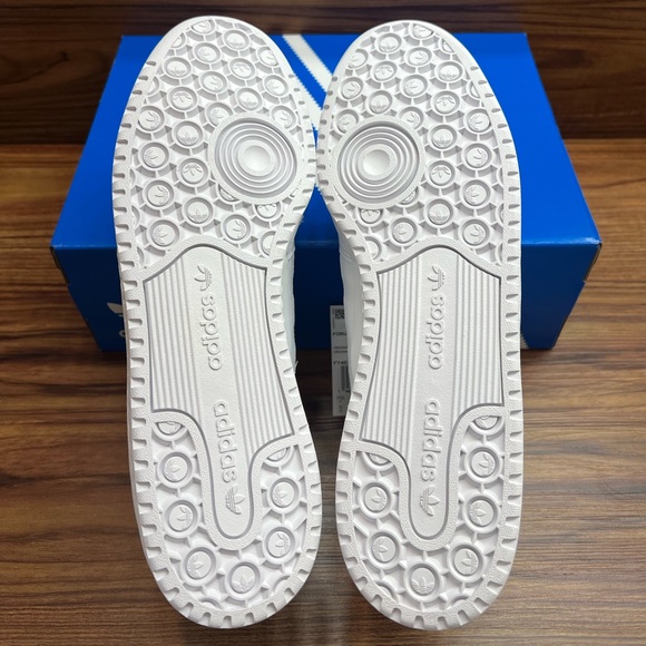 Adidas Forum Mid Triple White FY4975 Sz12 - Picture 5 of 6
